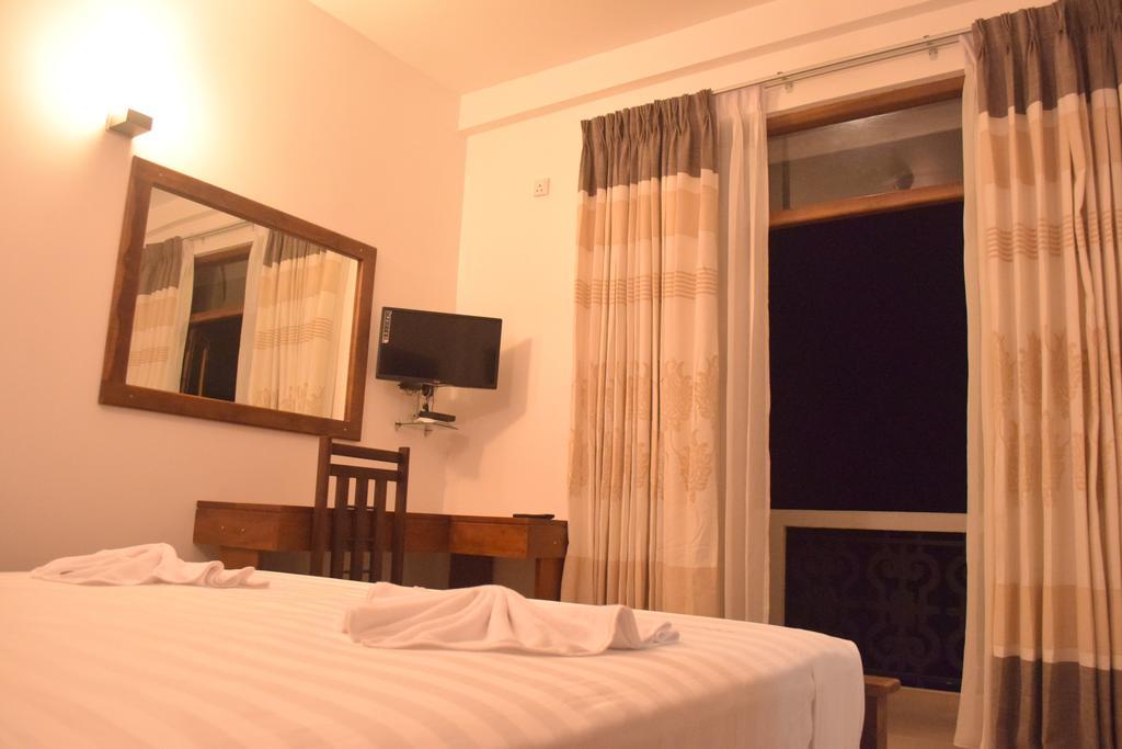 Vista Liyya Residence Κάντι Εξωτερικό φωτογραφία