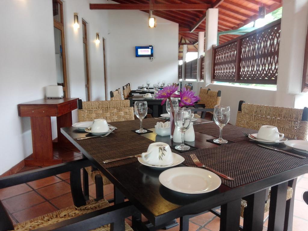 Vista Liyya Residence Κάντι Εξωτερικό φωτογραφία