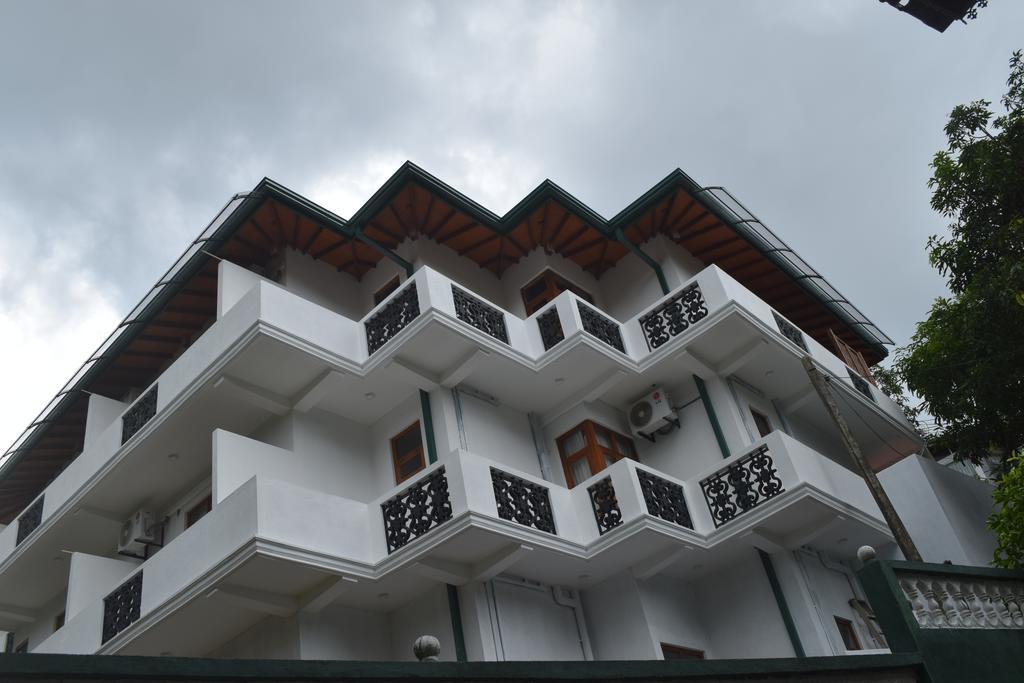Vista Liyya Residence Κάντι Εξωτερικό φωτογραφία
