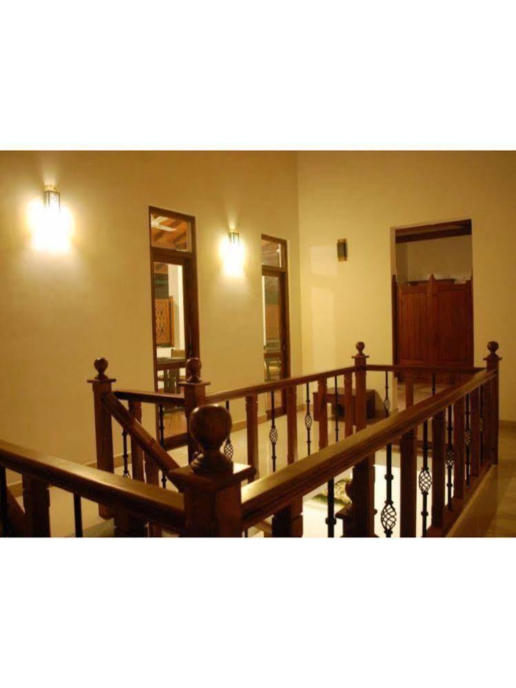 Vista Liyya Residence Κάντι Εξωτερικό φωτογραφία